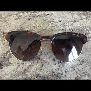 Henri Bendel sunglasses